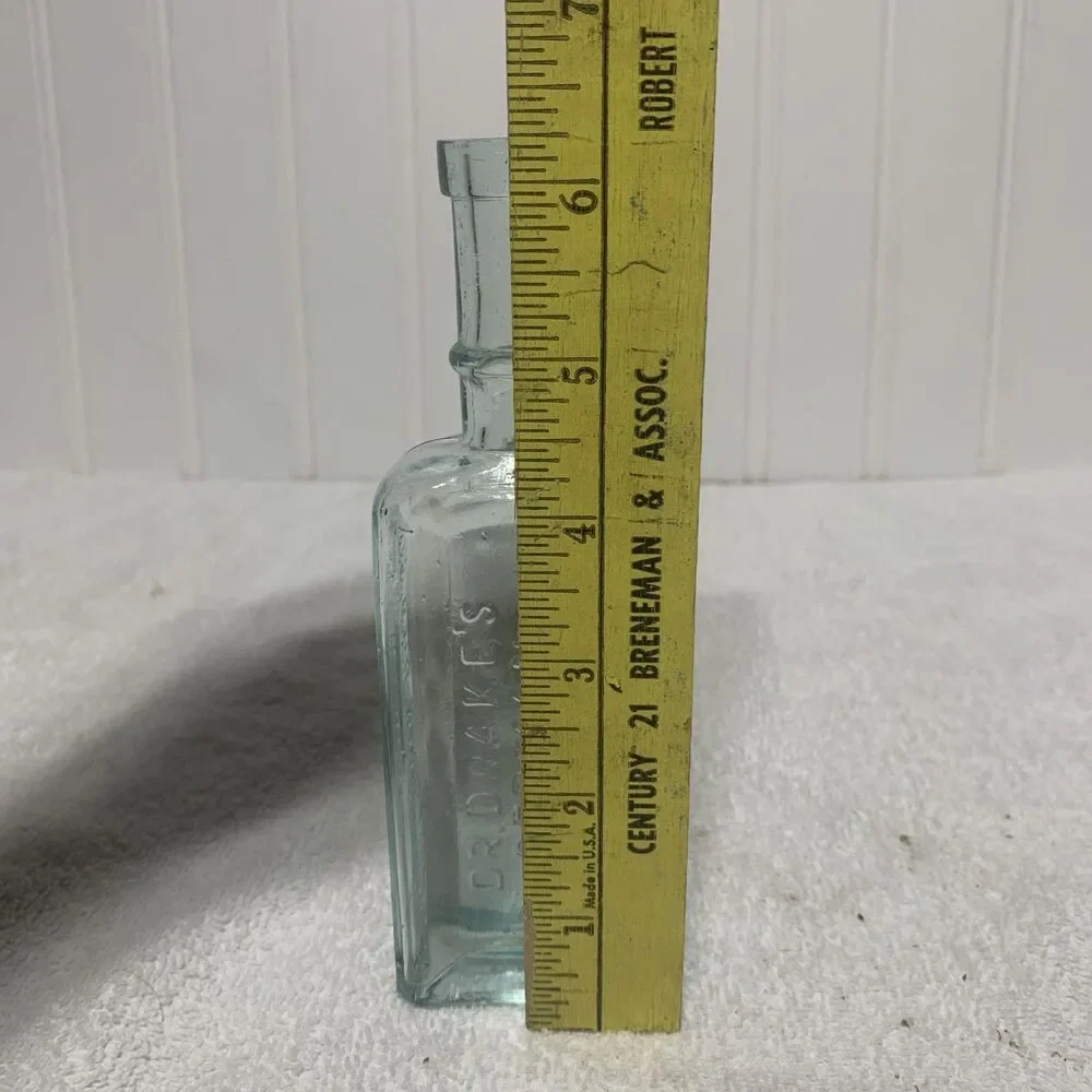 Pristine DR.DRAKE'S GERMAN CROUP REMEDY Bottle FINDLAY,OHIO